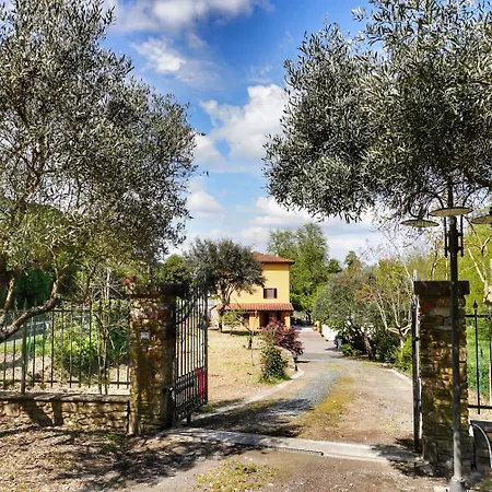 Casa Magnolia Homestay Bientina